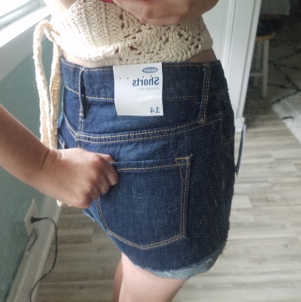 NWT old navy denim shorts - Picture 4 of 7